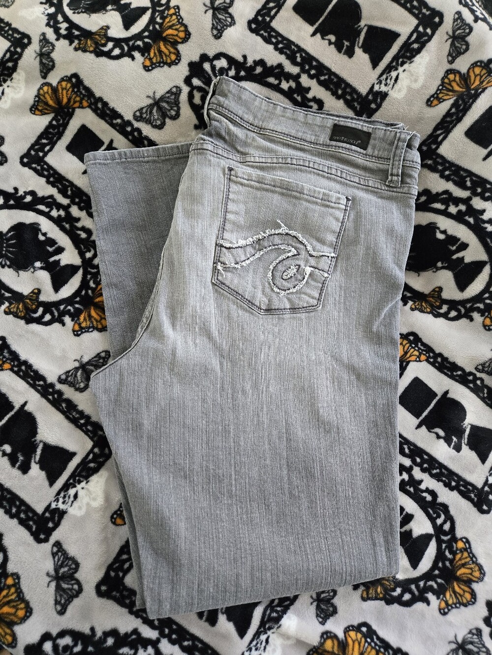 NWOT WOMENS PLUS SIZE 20 TORRID JEANS